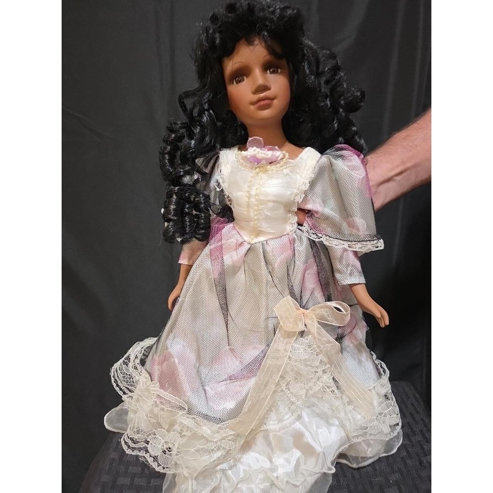 Afro-American Doll  Ashley Belle 21" Beautiful and Very Good Condition @ #41